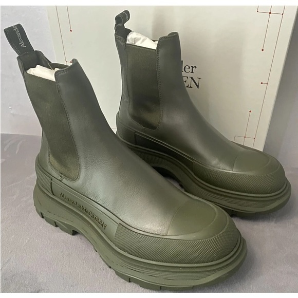 NewALEXANDER MCQUEEN Men's Solid Leather Sport  Boots. Size 42 Org.… - Picture 3 of 11